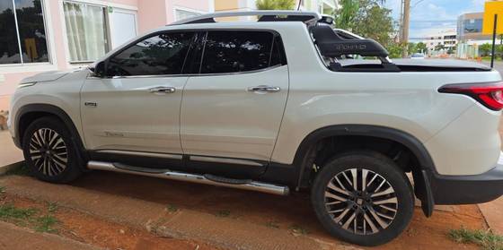 FIAT TORO 2.0 16V TURBO DIESEL RANCH 4WD AT9
